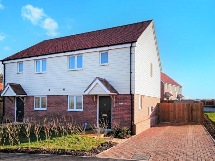 2 Bedroom Semi-Detached House For Sale In Spalding Way, Chelmondiston, IP9