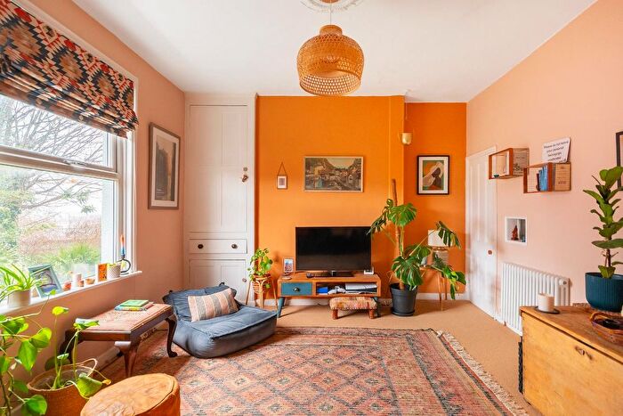 3 Bedroom Terraced House For Sale In Firfield Street, Totterdown, BS4