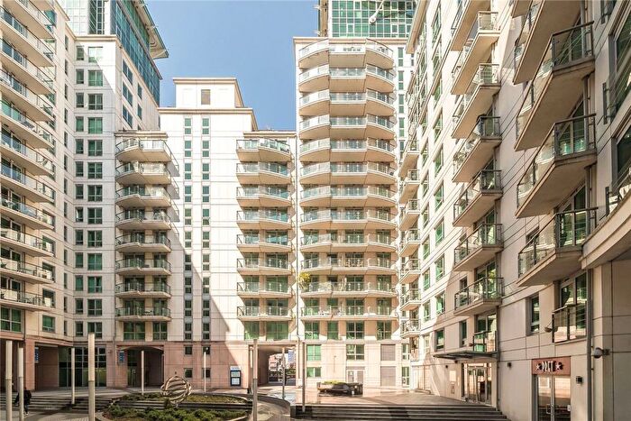 1 Bedroom Flat For Sale In Bridge House, Nine Elms, SW8