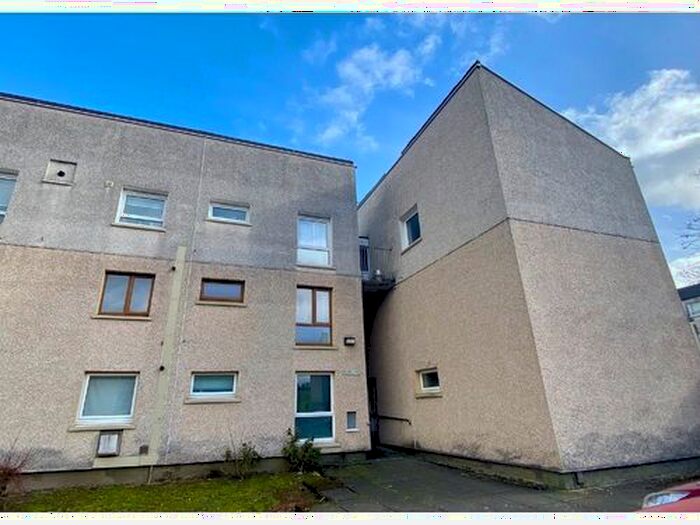 2 Bedroom Flat To Rent In Oak Road, Cumbernauld, G67