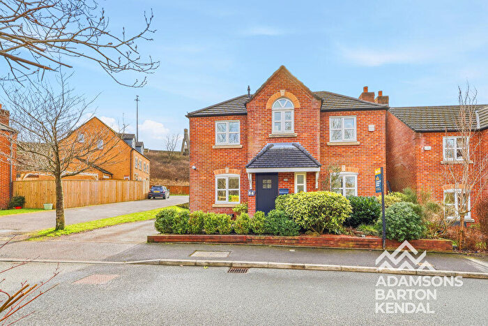 4 Bedroom Detached House For Sale In Water Lane, Milnrow, OL16