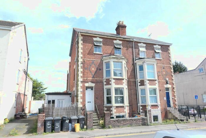 2 Bedroom Flat To Rent In Midland Road, Gloucester, GL1