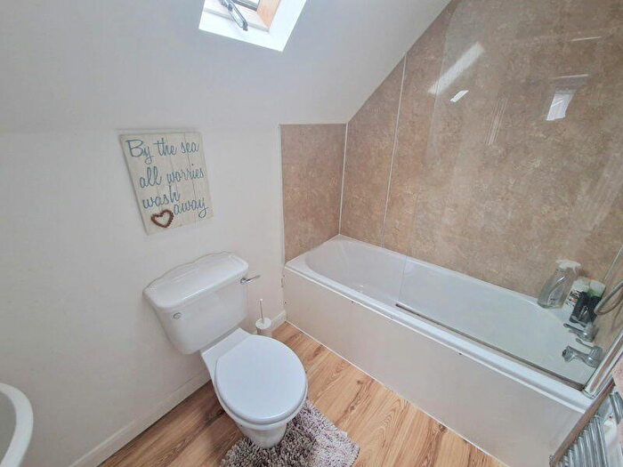 3 Bedroom Detached House For Sale In Greenpark Road, Exmouth, EX8