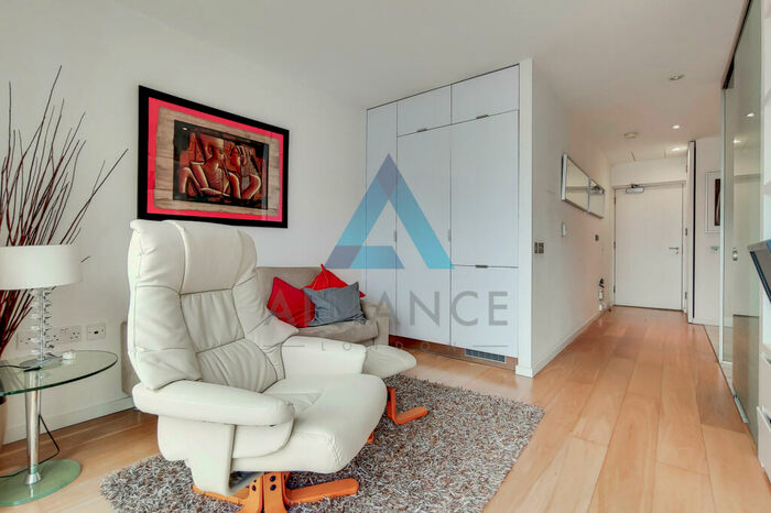 Studio For Sale In Ontario Tower, Fairmont Avenue, Poplar, London, E14