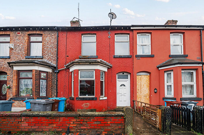 3 Bedroom Terraced House For Sale In Slade Grove, Manchester, Greater Manchester, M13