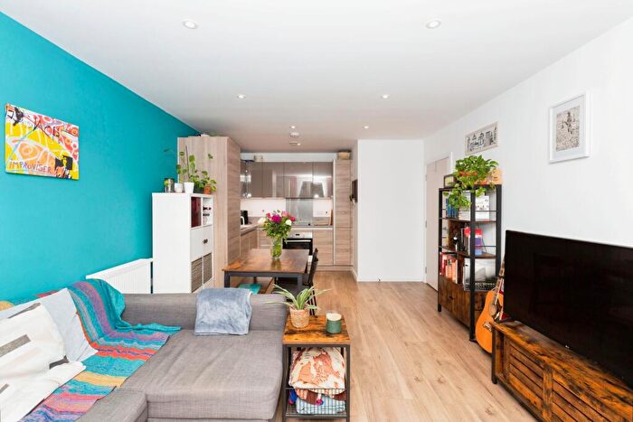1 Bedroom Flat For Sale In Edwin Street, London, E16