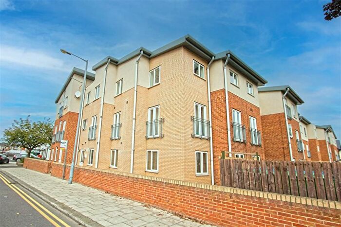 2 Bedroom Property To Rent In Park Road South, Middlesbrough, TS5