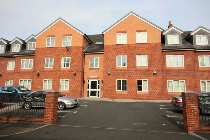 2 Bedroom Flat To Rent In Lytton Street, Middlesbrough, Cleveland, TS4