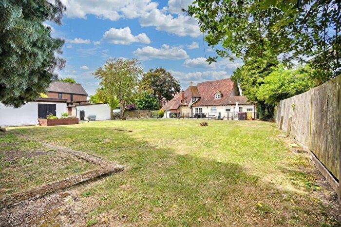 4 Bedroom Detached House For Sale In Upper Street, Leeds, ME17