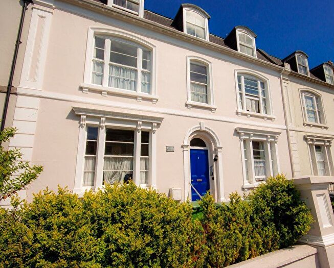 1 Bedroom Property To Rent In Kents Road, Torquay, TQ1