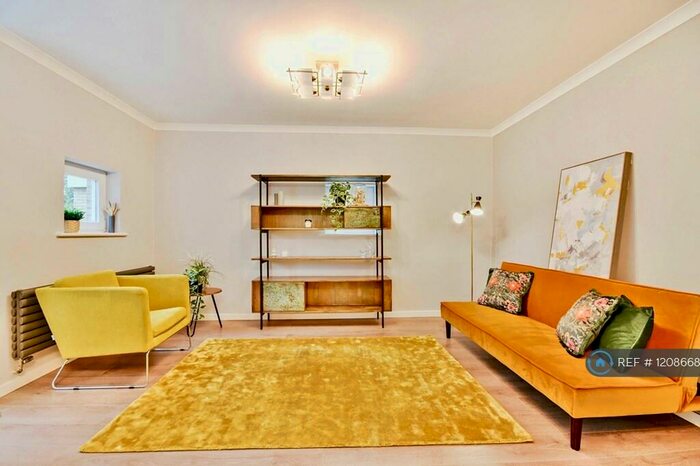 2 Bedroom Flat To Rent In Tivoli Court, London, SE16