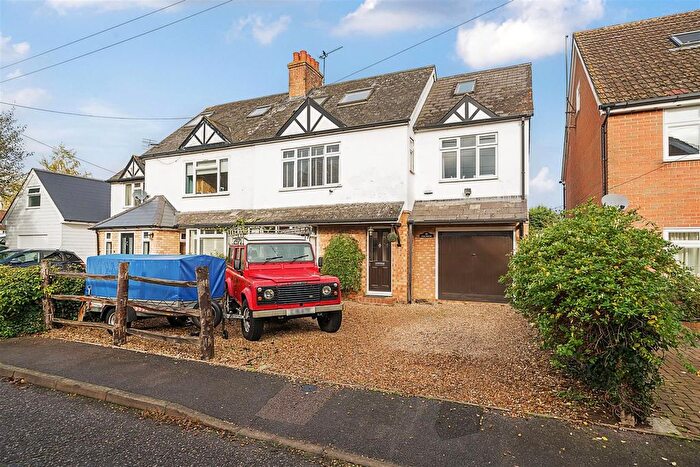 5 Bedroom Semi-Detached House For Sale In Stanley Road, Marden, Tonbridge, TN12