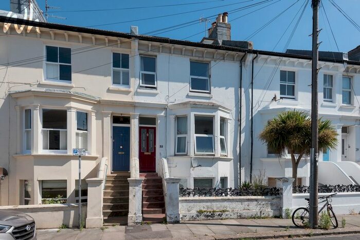 1 Bedroom Flat To Rent In Goldstone Road, Hove, BN3