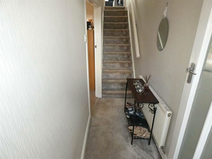 2 Bedroom End Of Terrace House For Sale In Kirkham Road, Freckleton, Preston, PR4