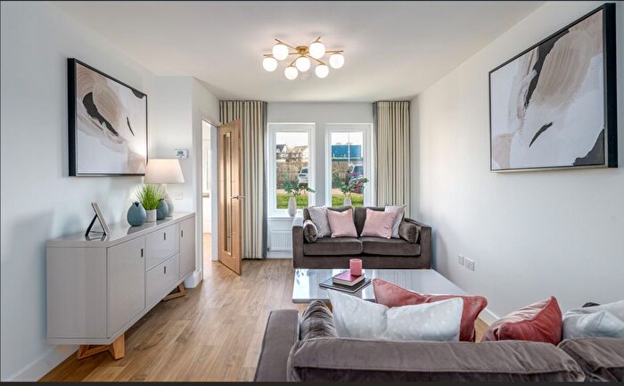 4 Bedroom Detached House For Sale In West Path, Midloyhian, EH37