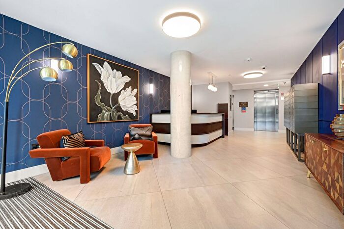 2 Bedroom Flat To Rent In Clifton Mansions, Park Avenue, NW2