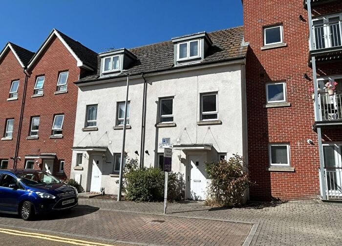 4 Bedroom Town House To Rent In Durrell Way, Poole, BH15