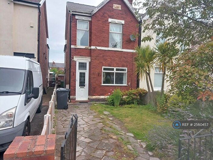 4 Bedroom Semi-Detached House To Rent In Heysham Road, Southport, PR9