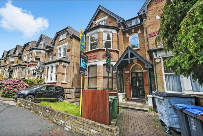 2 Bedroom Flat To Rent In Crystal Palace Park Road, London, SE26