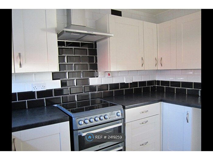 3 Bedroom End Of Terrace House To Rent In Brookdale, Widnes, WA8