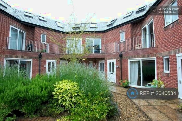2 Bedroom Flat To Rent In Magdalen Road, Oxford, OX4