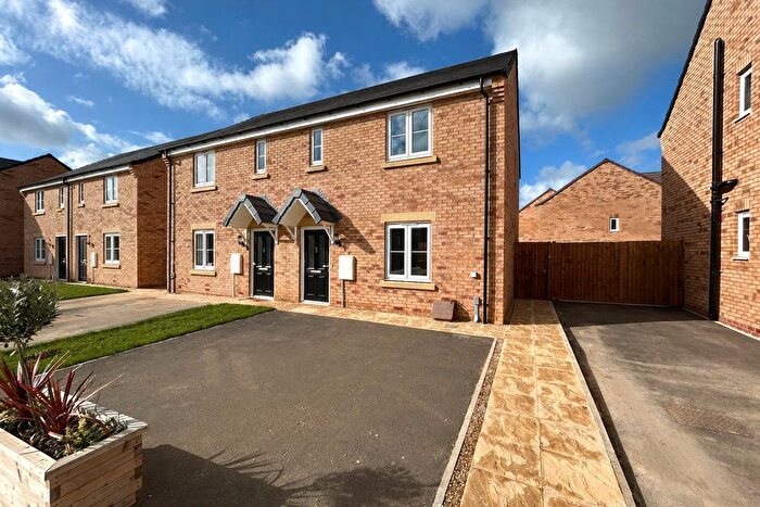 3 Bedroom Semi-Detached House For Sale In Anemone Way, Holdingham, Sleaford, NG34