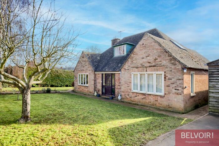 4 Bedroom Detached House For Sale In Moss Lane, Newbold On Stour, CV37