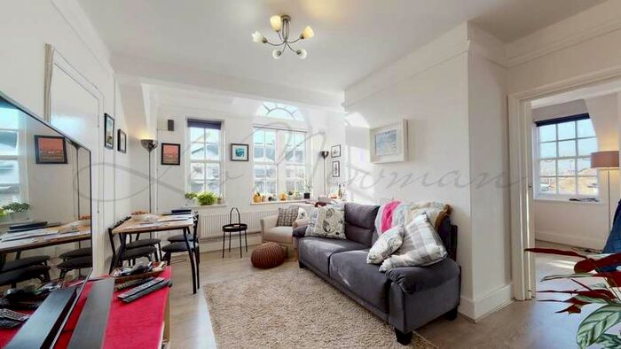 2 Bedroom Flat To Rent In Charlton Road, Blackheath, SE3