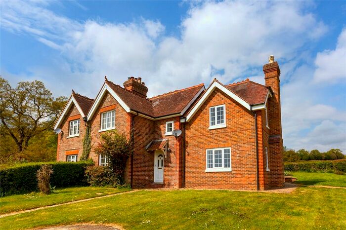 3 Bedroom Semi-Detached House To Rent In Hoathley Cottages, Mount Pleasant, Lamberhurst, Tunbridge Wells, TN3