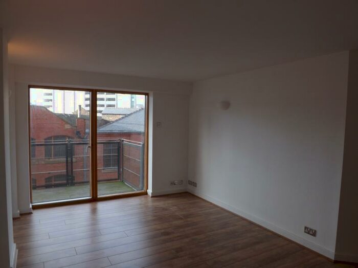 2 Bedroom Apartment To Rent In The Quays, Concordia Street, Leeds, LS1