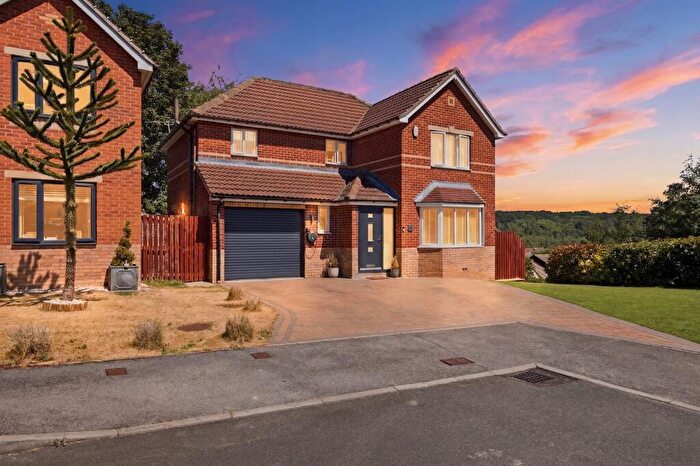 4 Bedroom Detached House For Sale In Thorncliffe View, Chapeltown, Sheffield, S35