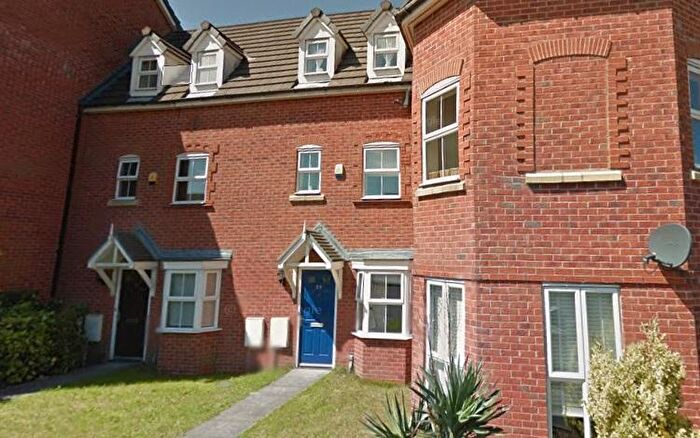 2 Bedroom Town House To Rent In New Bridge Gardens, Bury, BL9