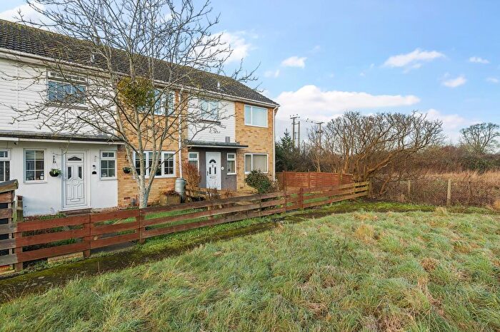 3 Bedroom Terraced House For Sale In Theale, Berkshire, RG7