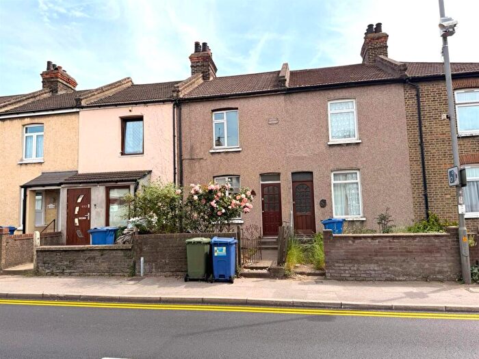 2 Bedroom Terraced House For Sale In London Road, Grays, RM20