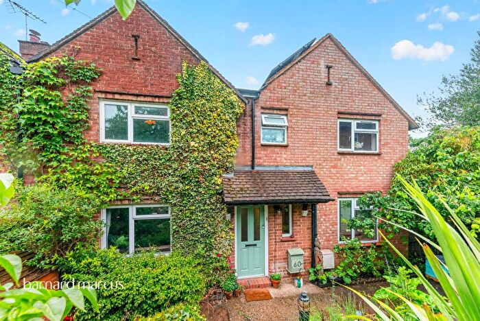 4 Bedroom Semi-Detached House For Sale In Coneybury, Bletchingley, Redhill, RH1