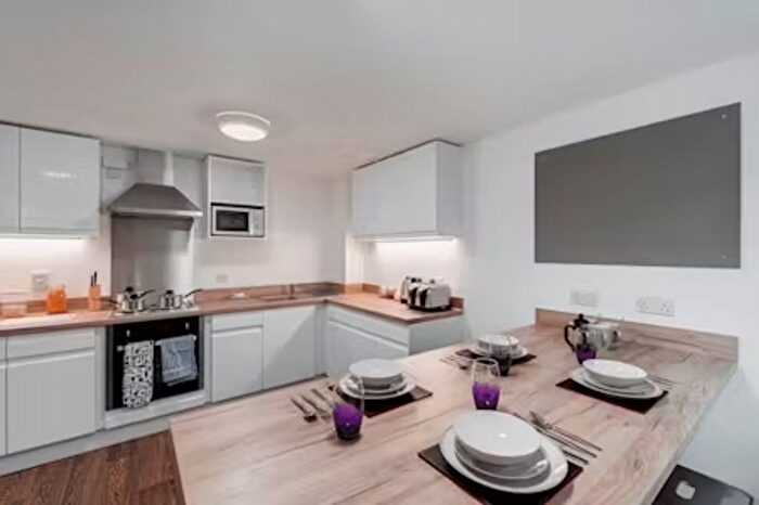 1 Bedroom Flat To Rent In Regent St, Plymouth, PL4