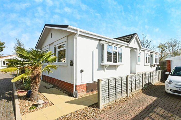 2 Bedroom Park Home For Sale In Hardwick Road, King's Lynn, PE30