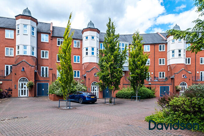 2 Bedroom Apartment For Sale In Symphony Court, Birmingham, B16