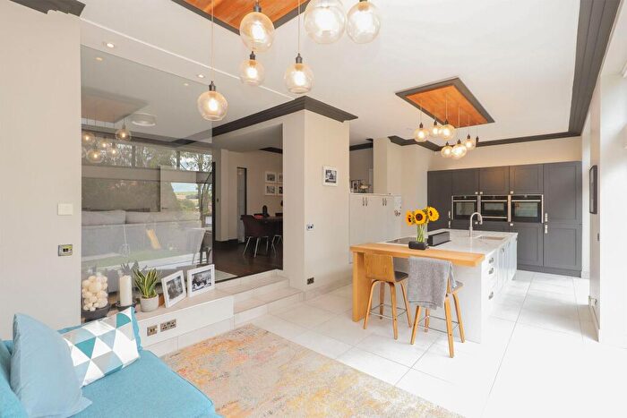 5 Bedroom Detached House For Sale In Chorley Drive, Sheffield, S10