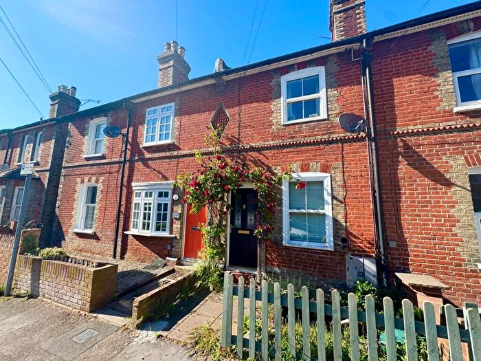 3 Bedroom Terraced House For Sale In George Road, Guildford, GU1