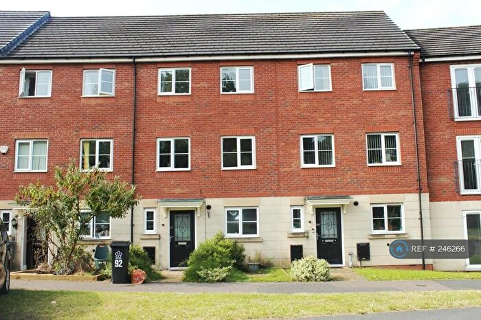 4 Bedroom Terraced House To Rent In Kestrel Lane, Leicester, LE5