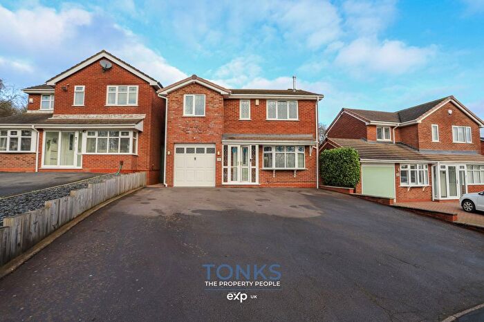 4 Bedroom Detached House For Sale In Midhill Drive, Rowley Regis, B65