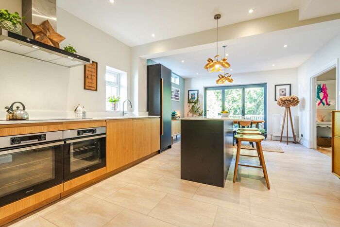 4 Bedroom Detached House For Sale In Byng Road, Tunbridge Wells, TN4