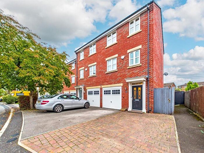 3 Bedroom House To Rent In Angelica Close, Littleover, Derby, DE23