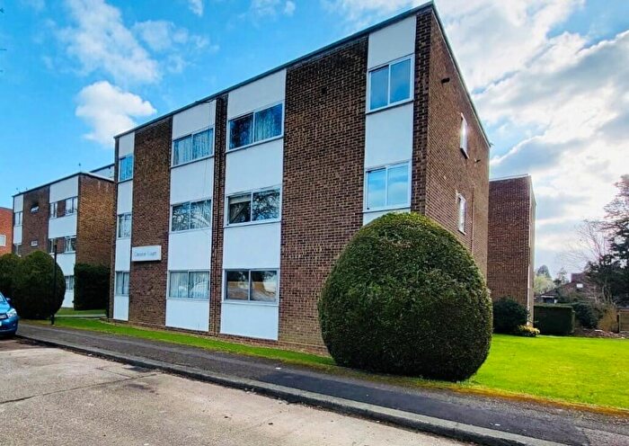 2 Bedroom Flat For Sale In Coniston Court, Stonegrove, Edgware, HA8
