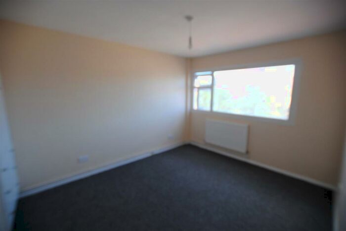 3 Bedroom Property To Rent In Boughton Drive, Rushden, NN10