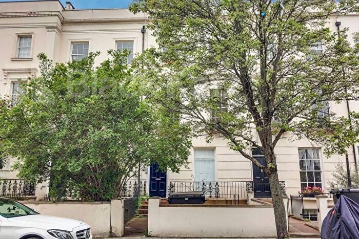 1 Bedroom Flat To Rent In Chepstow Road, Bayswater, W2
