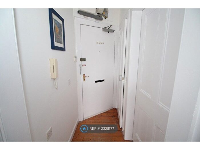 1 Bedroom Flat To Rent In Orwell Place, Edinburgh, EH11