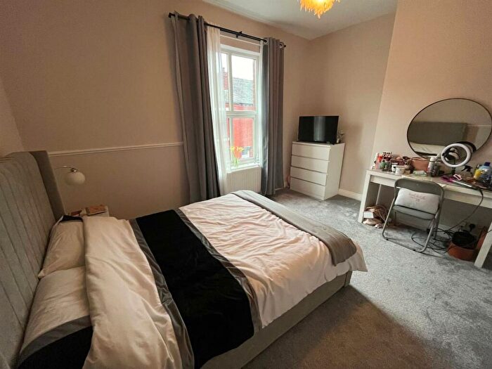 2 Bedroom Terraced House For Sale In Hanover Street, Stalybridge, SK15