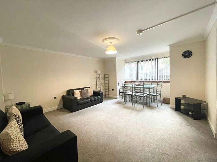 2 Bedroom Property To Rent In Parsonage Square, Glasgow, G4